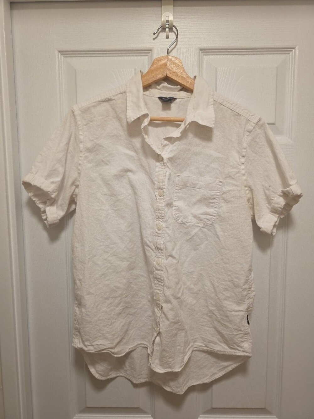 Eddie Bauer Cotton and Linen Short-sleeved Button-down